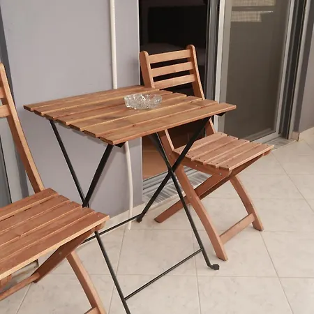 Valeon One Apartment